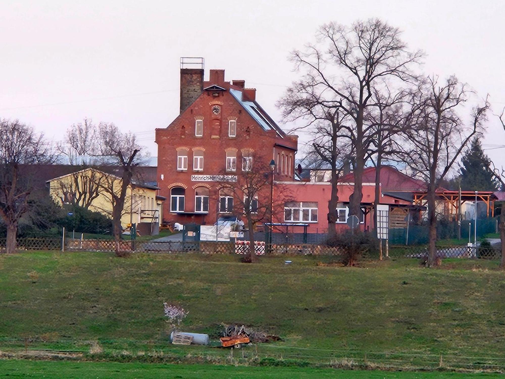 Gaestehaus Heinrich Heine Schule Bad Dürrenberg Zewnętrze zdjęcie